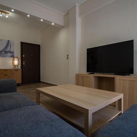 Max Blue Apartment, A Stay Like No Other 피레아스 외부 사진