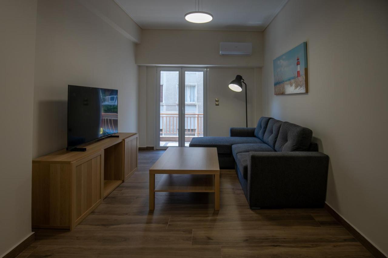 Max Blue Apartment, A Stay Like No Other 피레아스 외부 사진