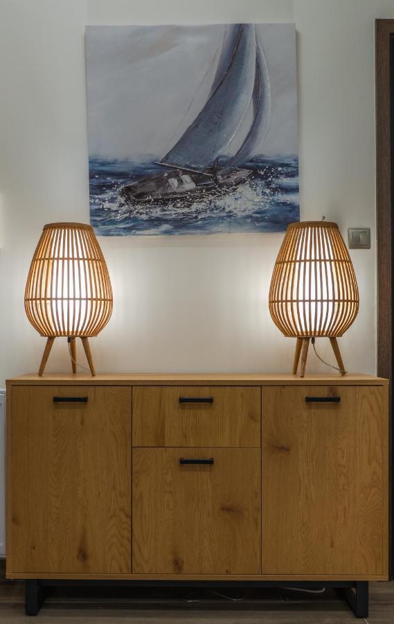 Max Blue Apartment, A Stay Like No Other 피레아스 외부 사진